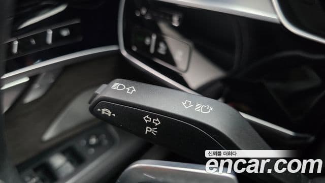 Audi S8 2020 — Photo 10/41
