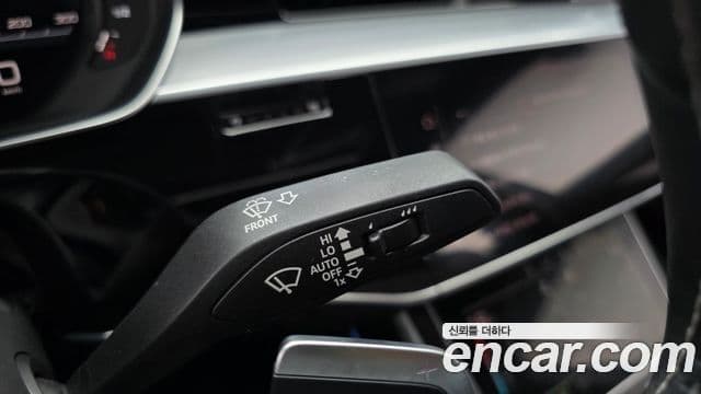 Audi S8 2020 — Photo 12/41