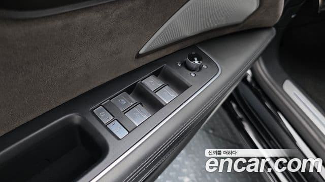 Audi S8 2020 — Photo 16/41