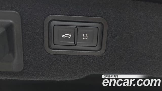 Audi S8 2020 — Photo 17/41