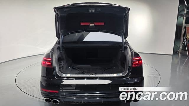 Audi S8 2020 — Photo 9/41