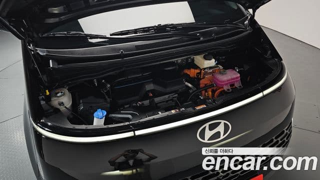 Hyundai Staria 2025 — Фото 6/20