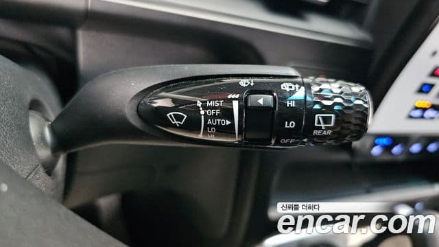 Hyundai Staria 2025 — Фото 19/20