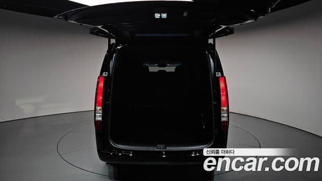 Hyundai Staria 2025 — Фото 20/20