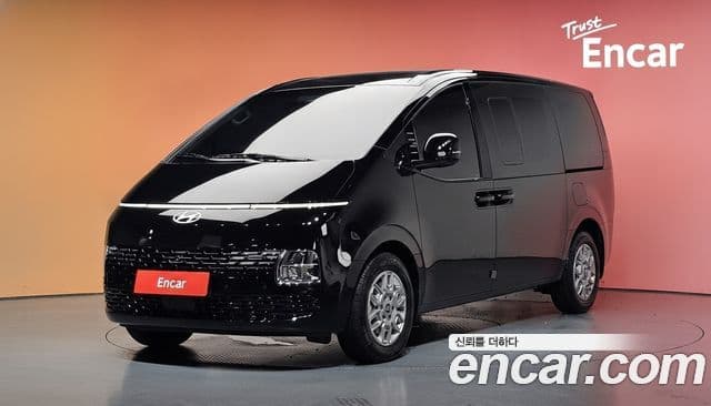 Hyundai Staria 2025 — Фото 1/20