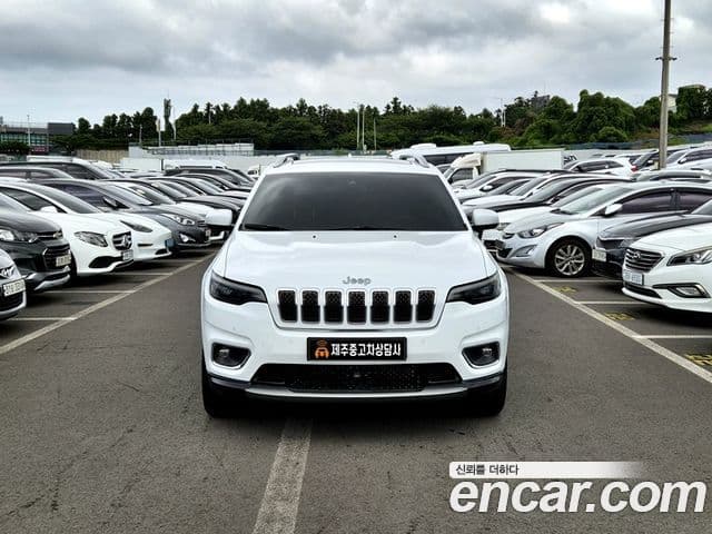 Jeep Cherokee 2020 — ფოტო 16/20