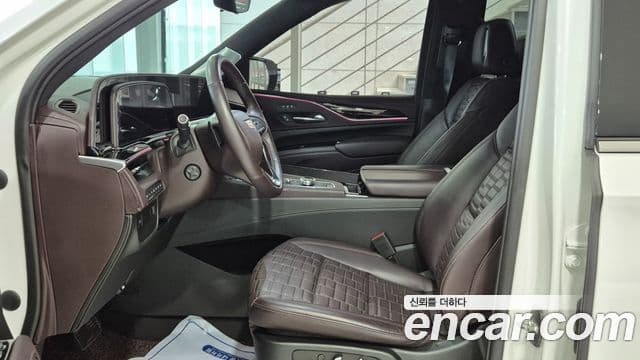 Cadillac Escalade 2023 — Photo 7/20