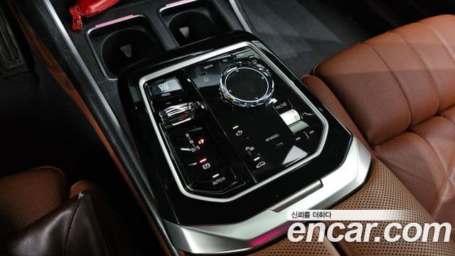 BMW 7 Series 2024 — Photo 12/20