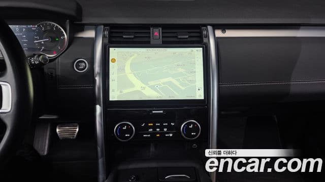Land Rover Discovery 5 2023 — Фото 13/20