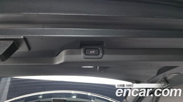 Land Rover Discovery 5 2023 — Şəkil 18/20