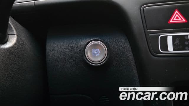 Hyundai Staria 2021 — Фото 16/20