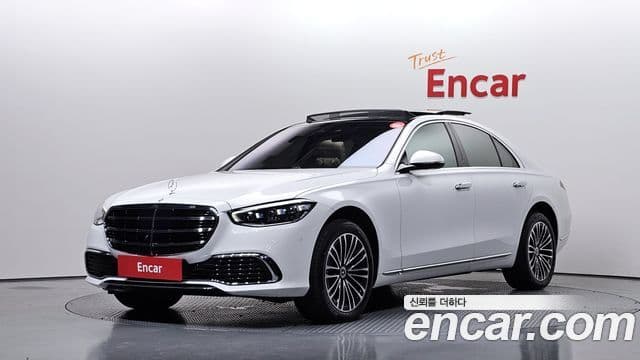 Mercedes-Benz S-Class 2025 — Photo 16/38