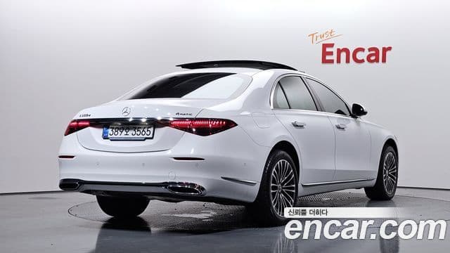 Mercedes-Benz S-Class 2025 — Photo 24/38