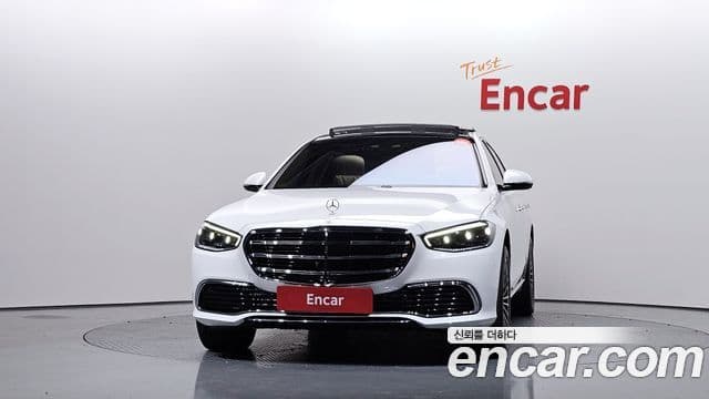 Mercedes-Benz S-Class 2025 — Photo 25/38