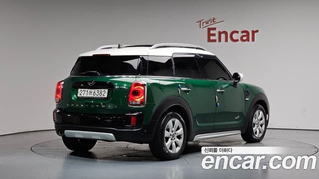Mini Cooper D Countryman 2020 — ფოტო 2/20