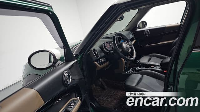 Mini Cooper D Countryman 2020 — ფოტო 9/20