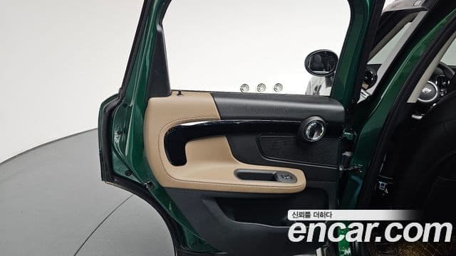 Mini Cooper D Countryman 2020 — ფოტო 20/20