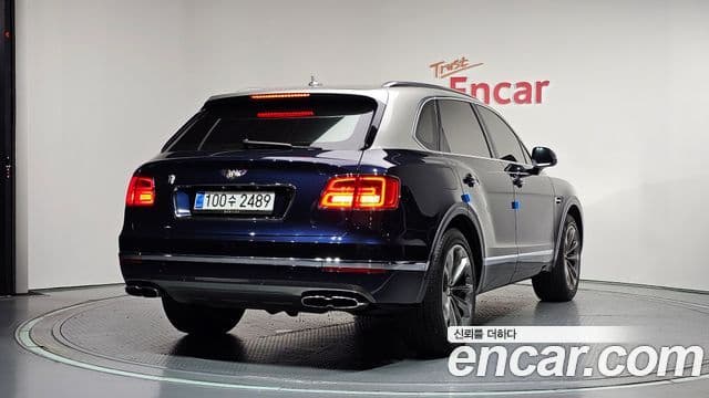 Bentley Bentayga 2019 — Şəkil 2/20