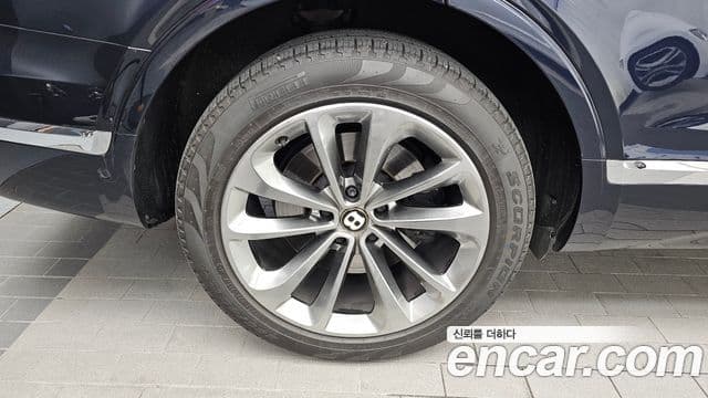Bentley Bentayga 2019 — Şəkil 5/20