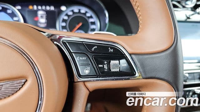 Bentley Bentayga 2019 — Photo 29/38