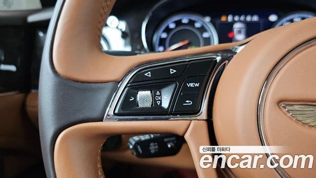 Bentley Bentayga 2019 — Photo 35/38