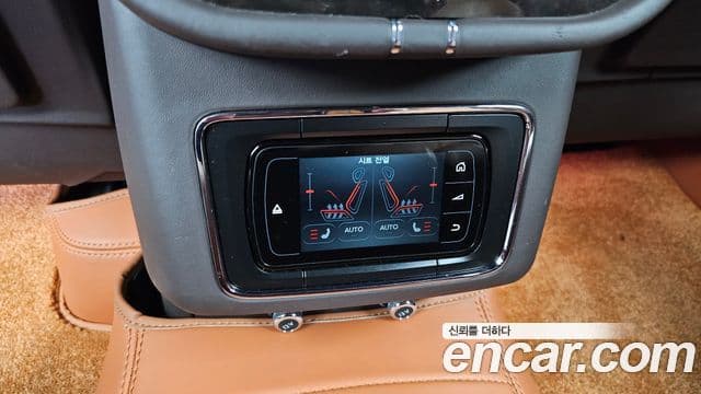 Bentley Bentayga 2019 — Photo 3/38