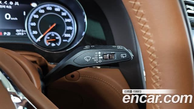 Bentley Bentayga 2019 — Photo 2/38