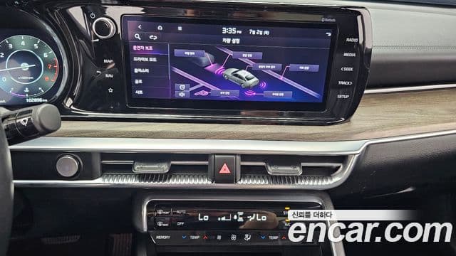 Kia K5 2021 — ფოტო 14/20