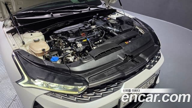Kia K5 2023 — ფოტო 6/20