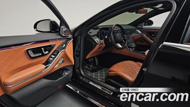 Mercedes-Benz S-Class 2024 — Photo 34/40