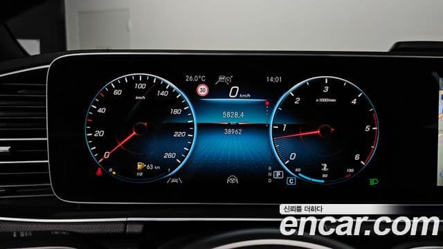 Mercedes-Benz GLE-Class 2023 — Фото 8/20