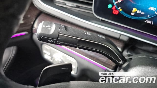 Mercedes-Benz GLE-Class 2023 — Photo 20/34