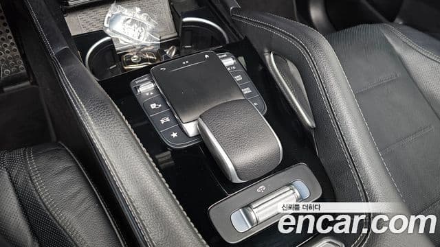 Mercedes-Benz GLE-Class 2023 — Photo 30/34
