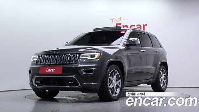 Jeep Grand Cherokee 2021 — ფოტო 1/20