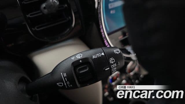 Mini Cooper S 2022 — фото 18 из 20