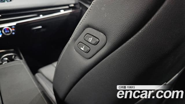 Genesis Electrified G80 2022 — Şəkil 18/20