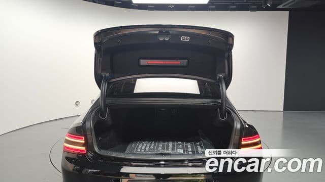 Genesis Electrified G80 2022 — Şəkil 20/20