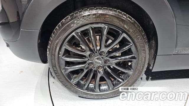 Mini Cooper Clubman 2022 — ფოტო 5/20