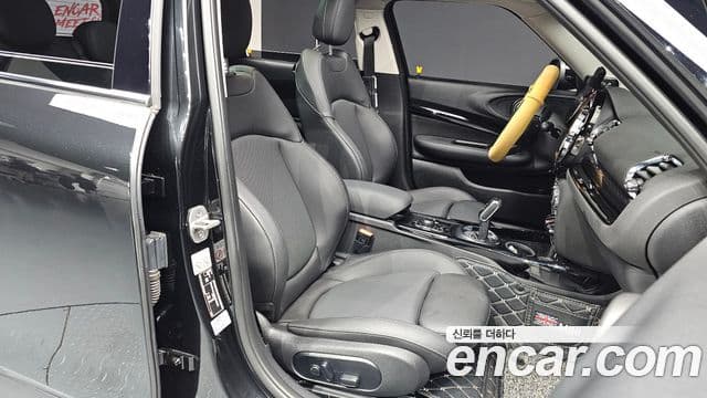 Mini Cooper Clubman 2022 — ფოტო 11/20