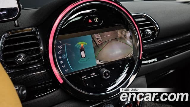 Mini Cooper Clubman 2022 — ფოტო 15/20