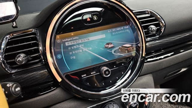 Mini Cooper Clubman 2022 — ფოტო 16/20