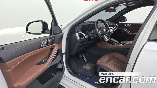 BMW X6 2023 — Photo 10/20