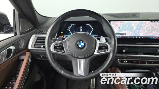 BMW X6 2023 — Photo 12/20