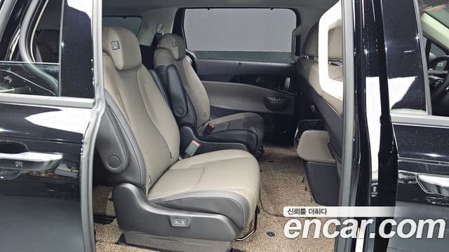 Kia Carnival 2025 — Şəkil 11/20