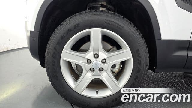 Land Rover Defender 2024 — ფოტო 4/20