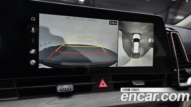 Kia Sportage 2022 — ფოტო 17/20