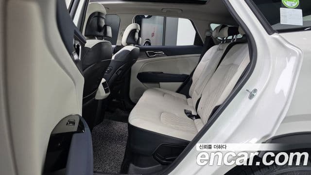Kia Sportage 2022 — Şəkil 11/20