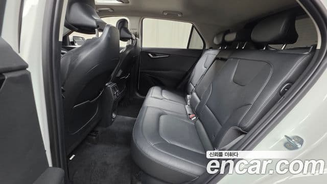 Kia Niro 2022 — ფოტო 12/20