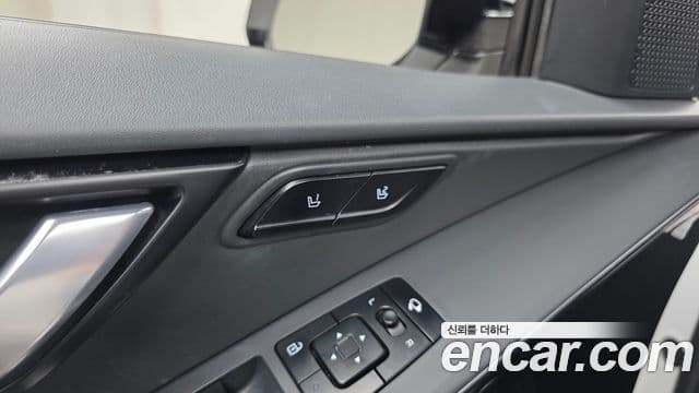 Kia Niro 2022 — ფოტო 19/20