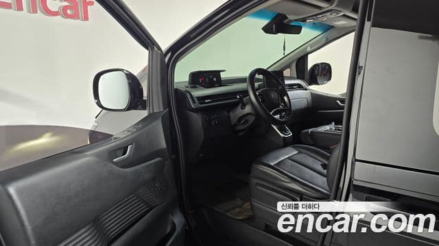 Hyundai Staria 2024 — Şəkil 10/20